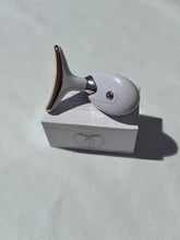 Cargar imagen en el visor de la galería, Masajeador de cuello y papada con vibración